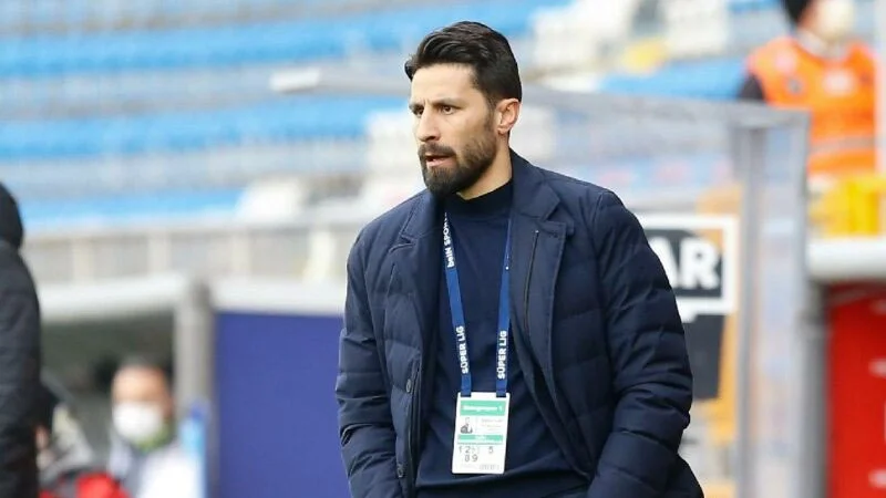 Super Liqada şok qərar: İlk turdan sonra baş məşqçi qovuldu 