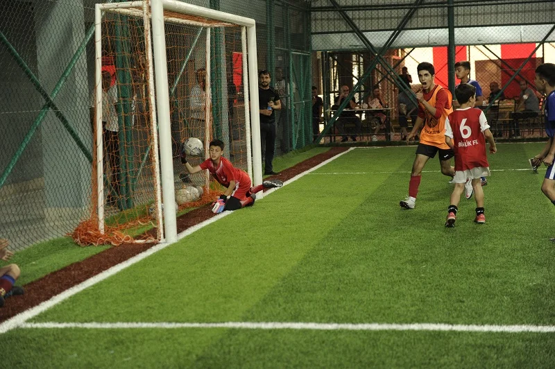 Polad Həşimovun xatirəsinə həsr olunmuş futbol turniri keçirildi - REPORTAJ 