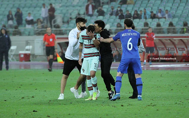 Meydana girən azarkeşlərə görə AFFA cəzalanacaq? - Açıqlama 