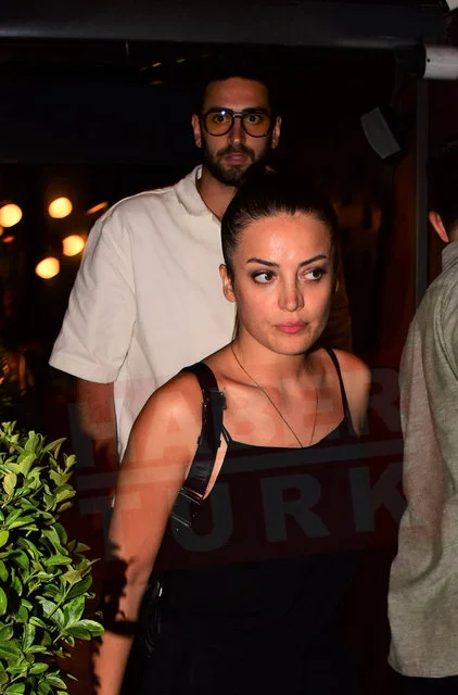 Məşhur aktrisa özündən 11 yaş kiçik idmançı ilə eşq yaşayır - FOTO 