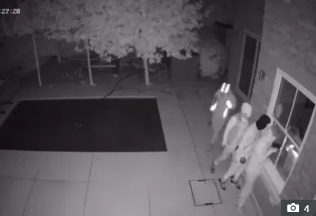 "Çelsi"nin futbolçusunun evi qarət olundu - FOTOLAR 