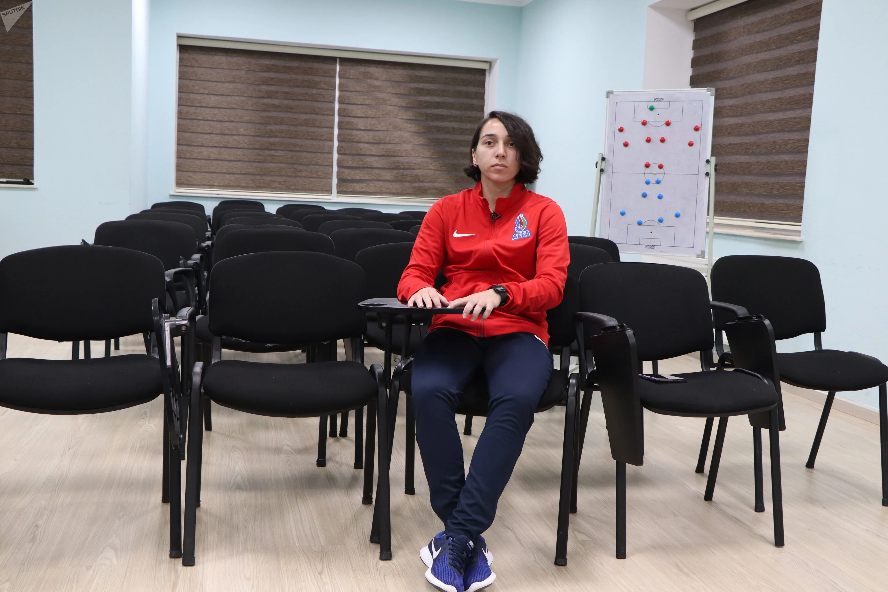 Süsən Mənsimzadə: "Əvvəllər futbol oynayan qızlara Aydan gəlmiş adam kimi baxırdılar" 