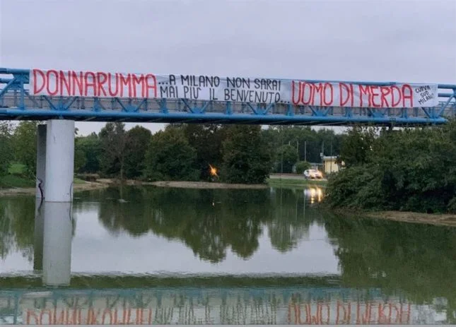 Donnarummaya xoşagəlməz sürpriz: "Sən alçaqsan!" - FOTO 