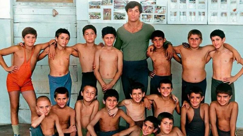 Olimpiya mükafatçısı: "Dedim, birinci müəllimim Əliyar Əliyevdir, hirsindən kağızı cırdı" 