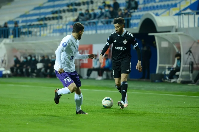 Premyer Liqanın rəqəmli tablosu: Gəlmələr at oynadır 