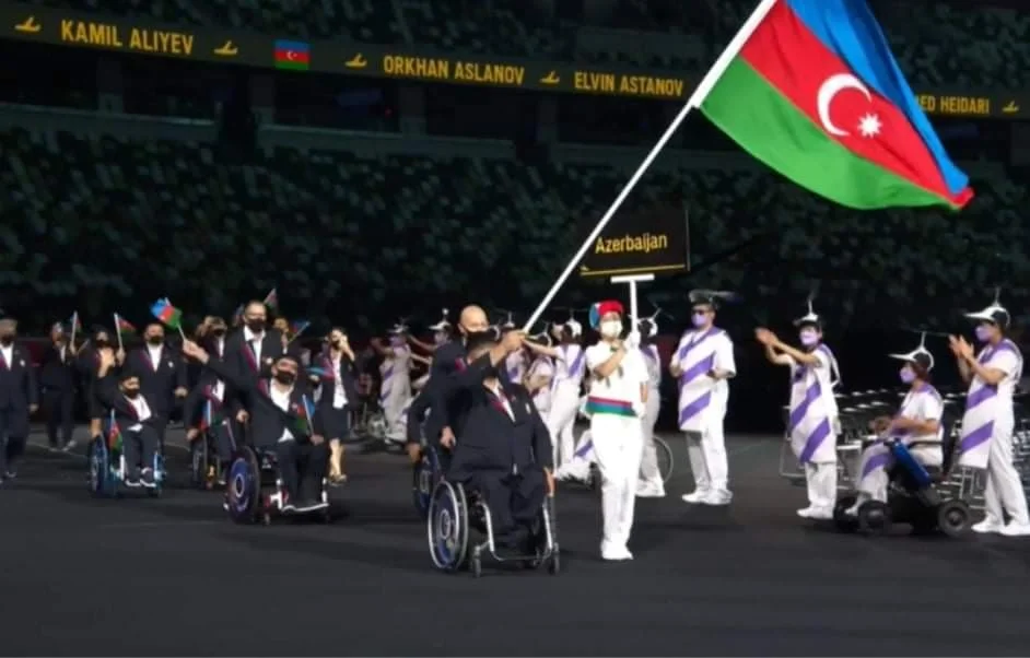 Ağır qəzadan dünya rekorduna... 