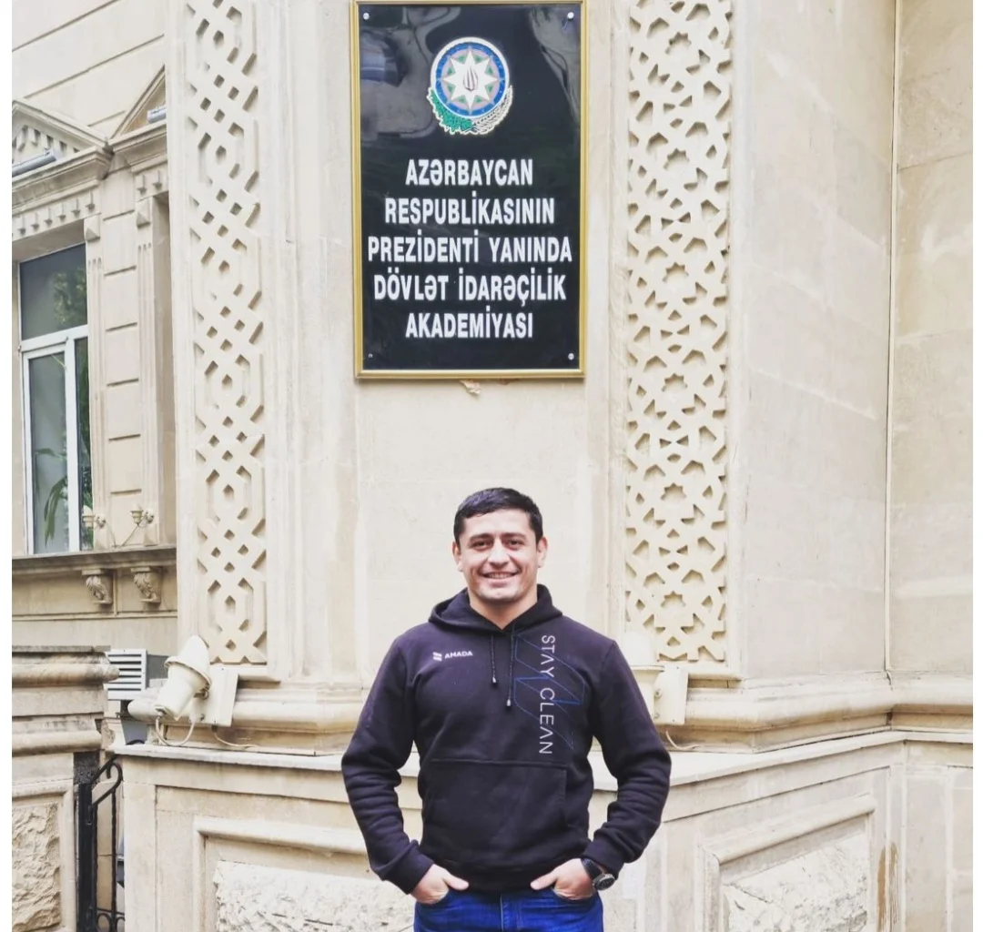 Dünya çempionumuz üçüncü dəfə tələbə oldu - FOTO 