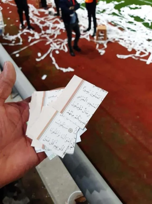 Türkiyədə böyük qalmaqal: Quranın səhifələrini kəsib... - FOTO/VİDEO 
