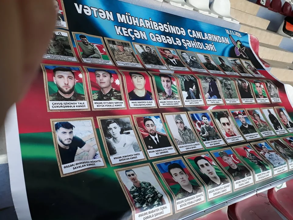 Ülvi üçün pankart, "hücumçu" Kamalın vuruşları   - OYUNDANKƏNAR  