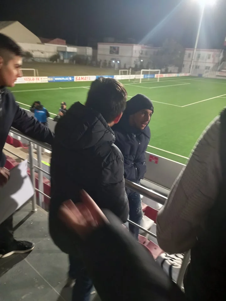 Qayğıkeş "Neftçi" futbolçuları, təmkinli Samir Abasov... - OYUNDANKƏNAR 
