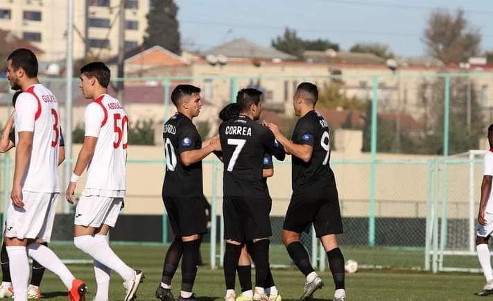 "Neftçi" "Keşlə"ni darmadağın etdi 