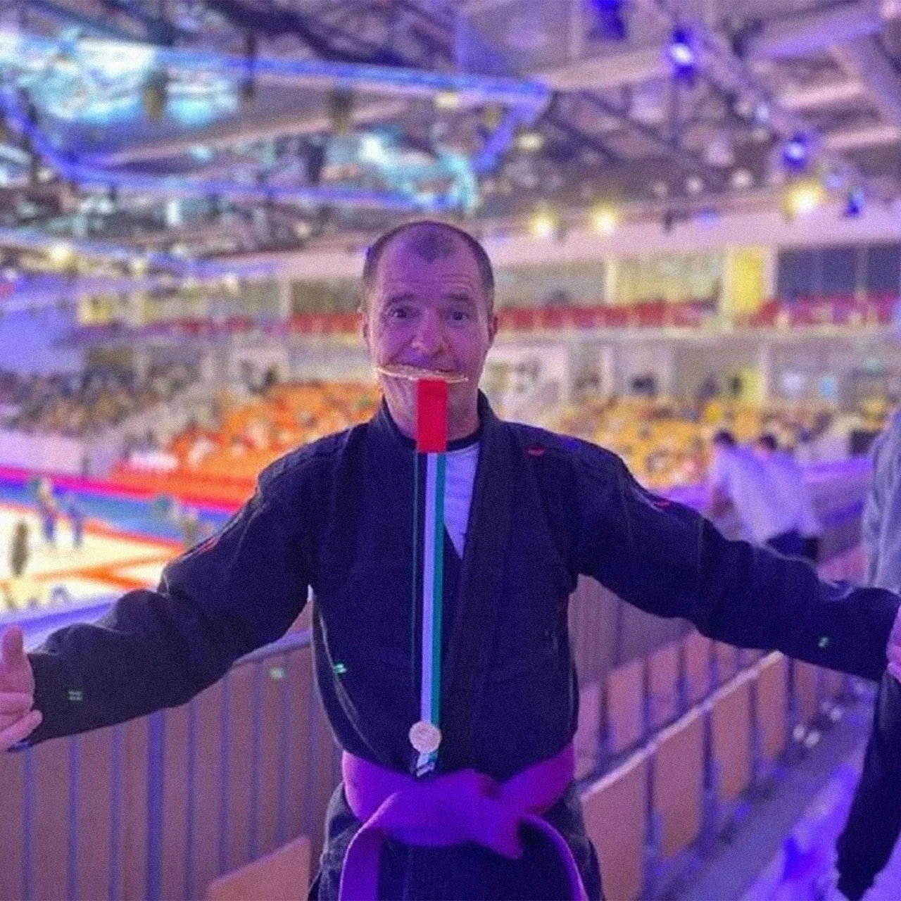 49 yaşlı süpürgəçi dünya çempionatının qızıl medalını qazandı - FOTOLAR/VİDEO 