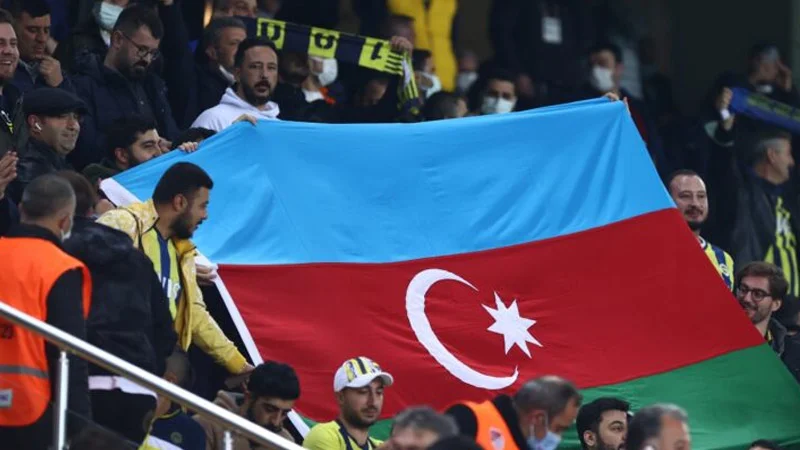 TADEF-dən təşəbbüs: Türkiyədə müalicə alan qazilərimiz matçı tribunadan izlədilər - FOTOLAR 