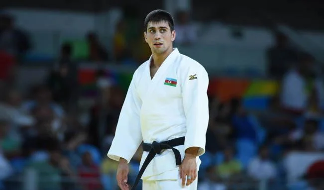 Rüstəm Orucov Parisdə gümüş medal qazandı 