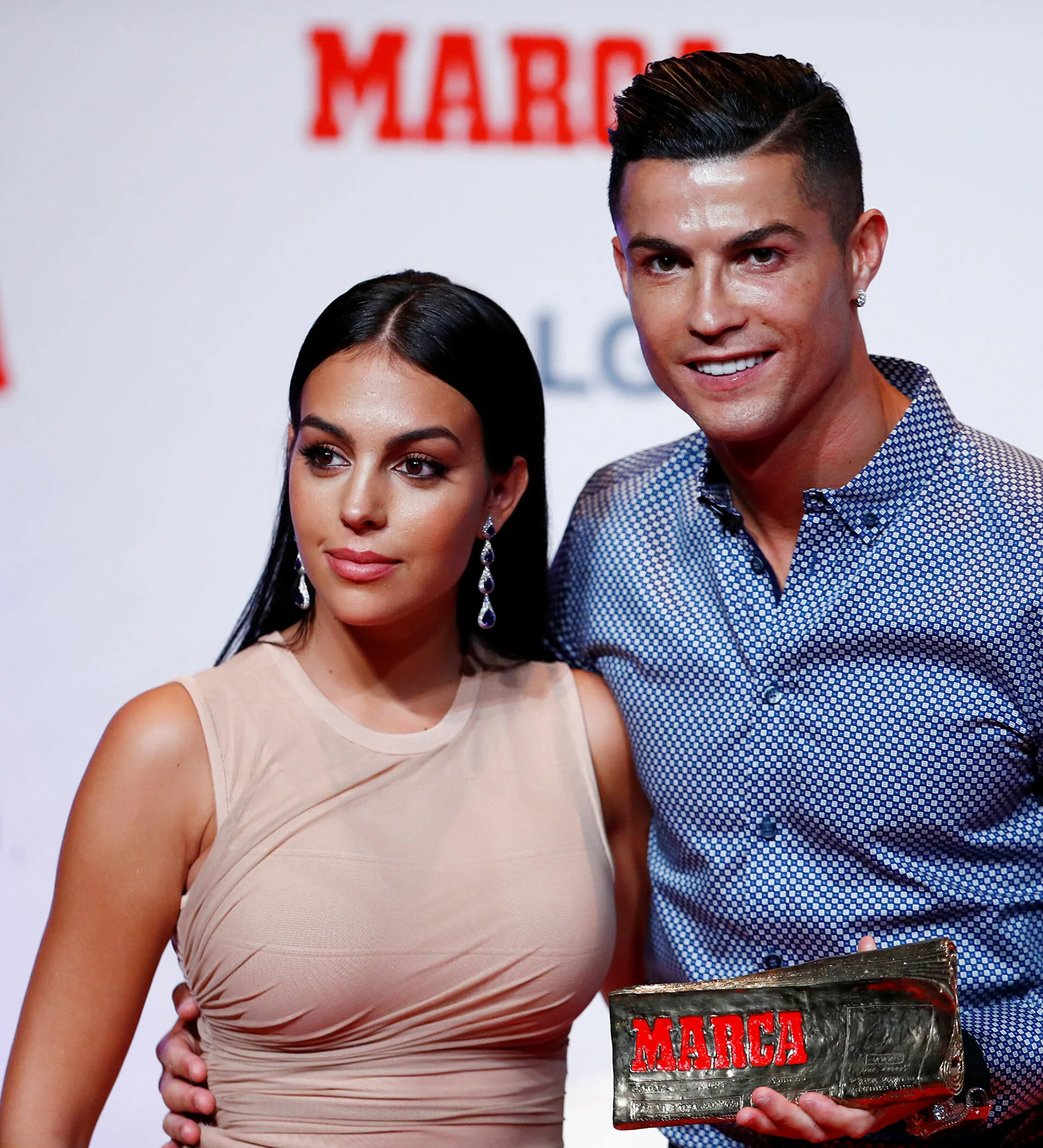 Ulduz futbolçuların zəngin xanımları: "İnstagram"dan pul qazanırlar 