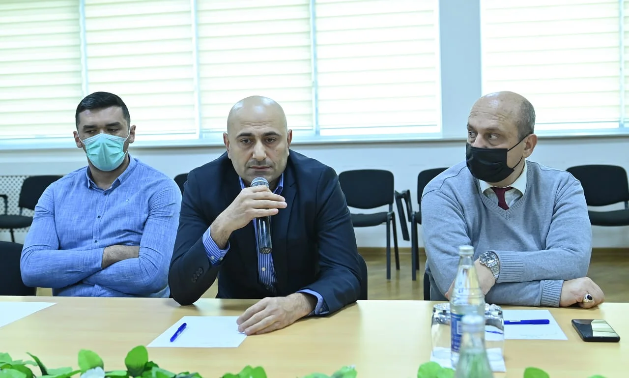 Federasiya Prezidenti basketbol ictimaiyyəti ilə görüş keçirdi 