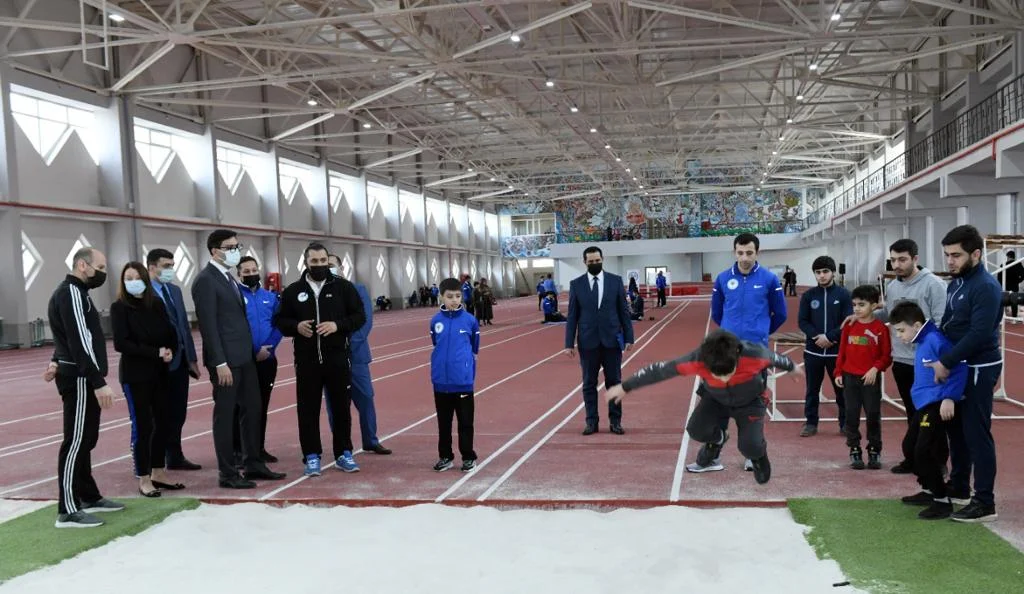 Fərid Qayıbov Azərbaycan Autizm Assosiasiyasının üzvləri ilə görüşdü 