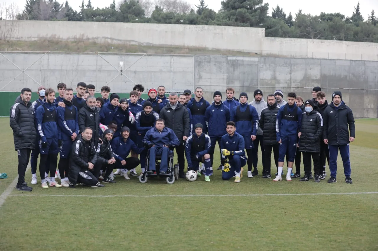 "Qarabağ" gənc yazarın uşaqlıq arzusunu gerçəkləşdirdi - VİDEO 