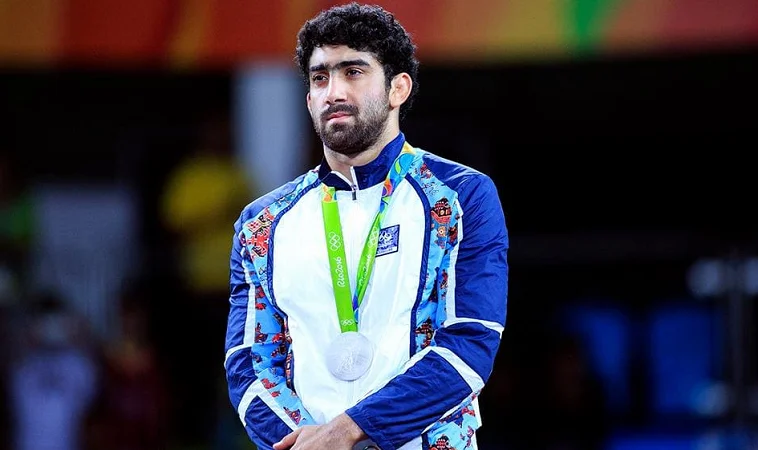 Olimpiya çempionumuz karyerasını bitirir? 