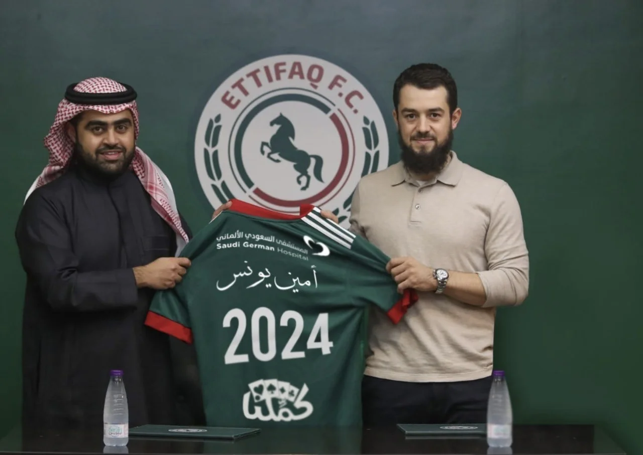 Günün transfer xəbərləri: Acun Şota Arveladzeni klubuna gətirir 
