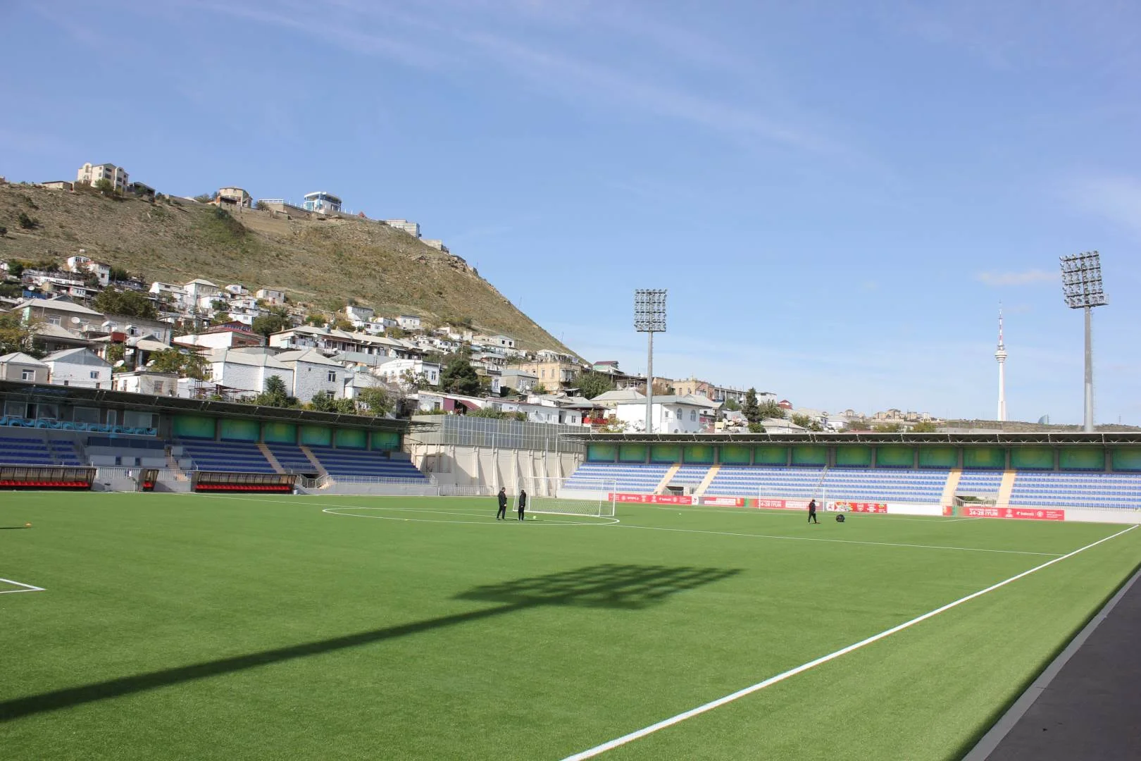 Bayıl stadionu başsız qaldı 