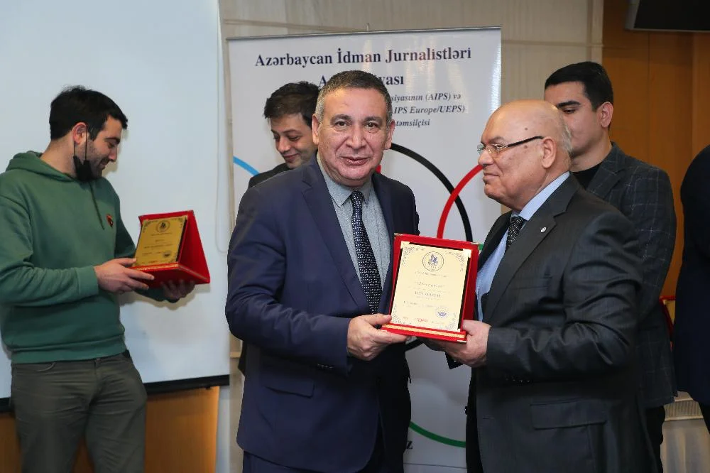 İlin laureatları mükafatlandırıldı - FOTOLAR 