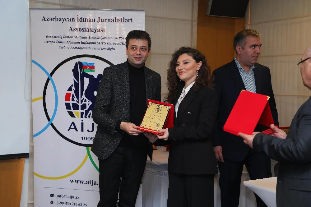 İlin laureatları mükafatlandırıldı - FOTOLAR 