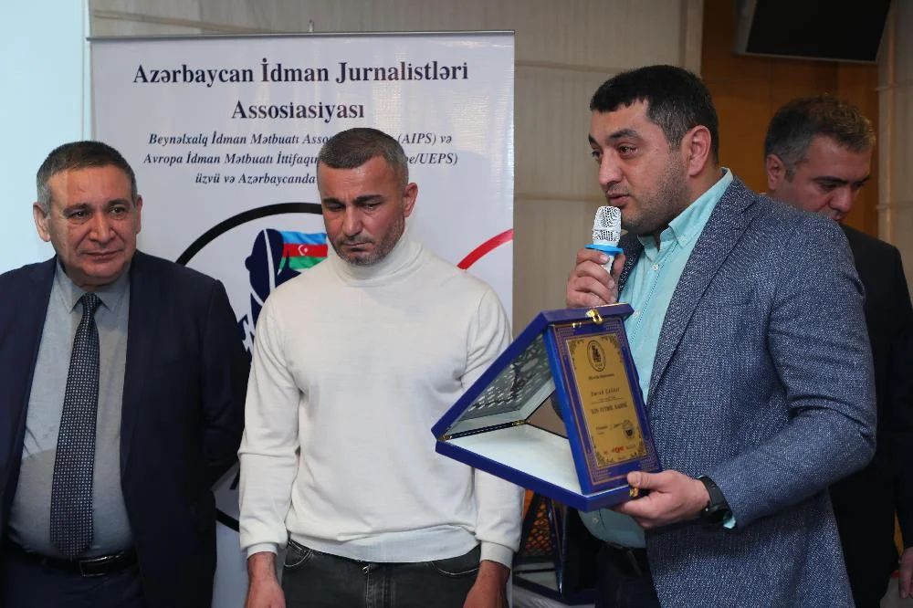 İlin laureatları mükafatlandırıldı - FOTOLAR 