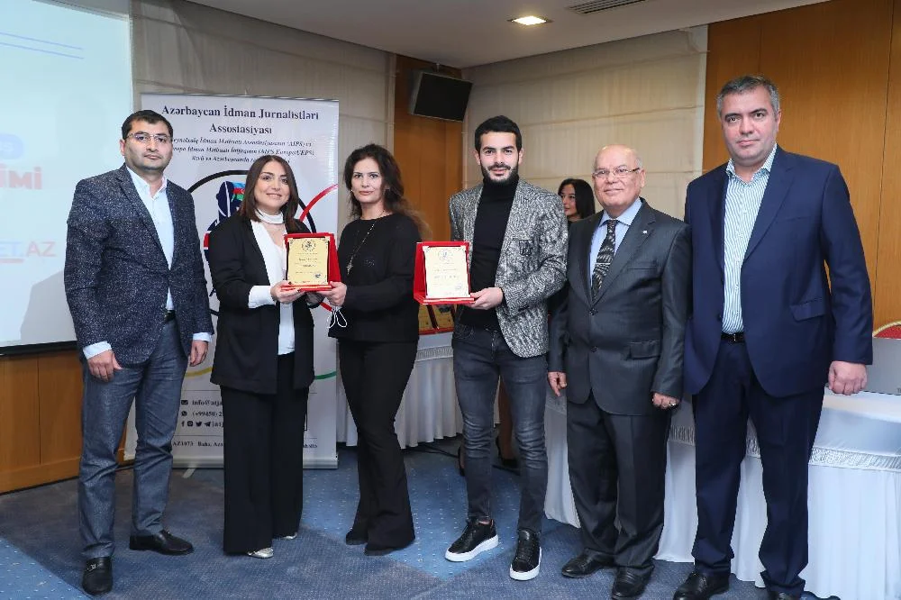 İlin laureatları mükafatlandırıldı - FOTOLAR 