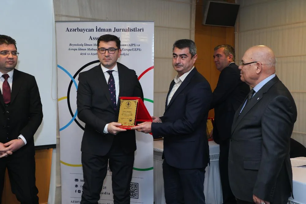 İlin laureatları mükafatlandırıldı - FOTOLAR 