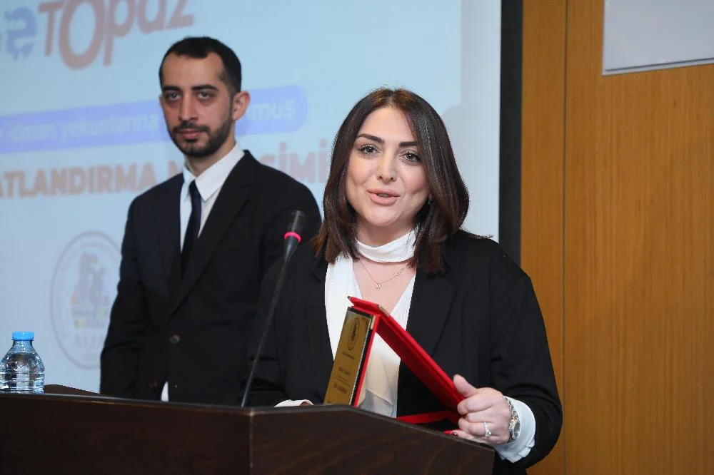 İlin laureatları mükafatlandırıldı - FOTOLAR 