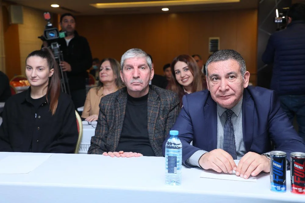 İlin laureatları mükafatlandırıldı - FOTOLAR 