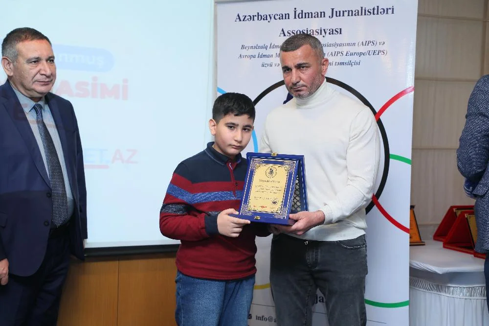 İlin laureatları mükafatlandırıldı - FOTOLAR 