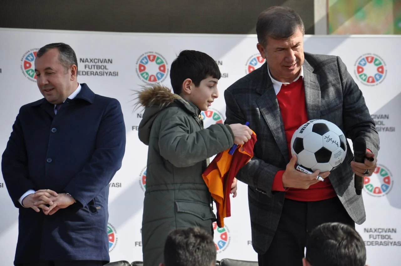 Türk futbolunun əfsanəsi Naxçıvanda 