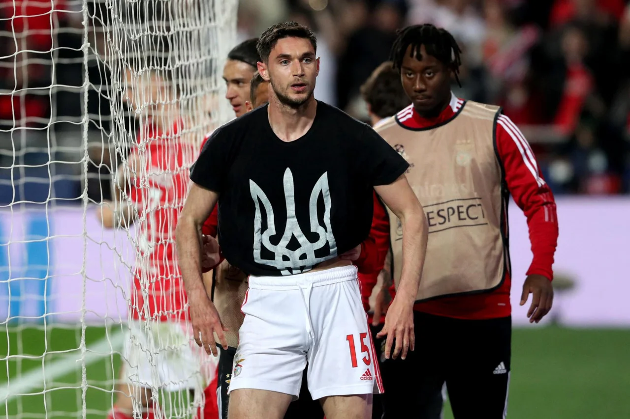 "Benfika"nın futbolçusu vurduğu qolu Ukraynaya həsr etdi - VİDEO 
