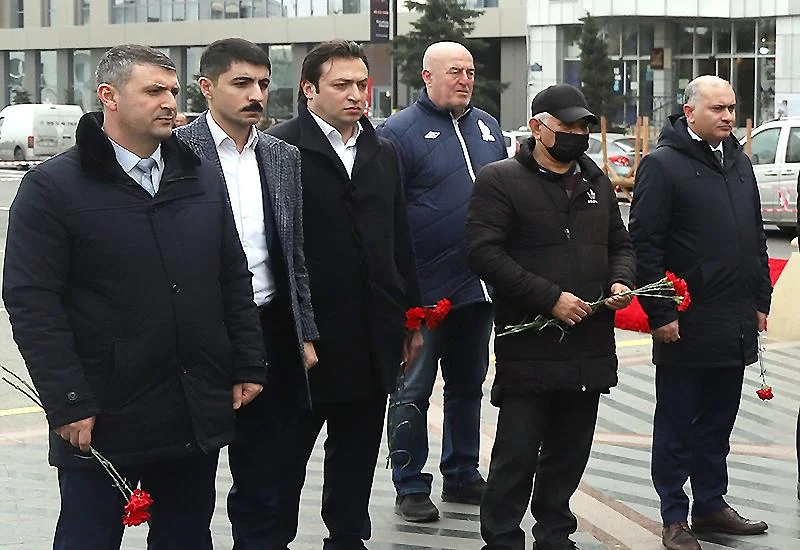 De Byazi Xocalı qurbanlarının xatirə abidəsini ziyarət etdi - FOTOLAR 