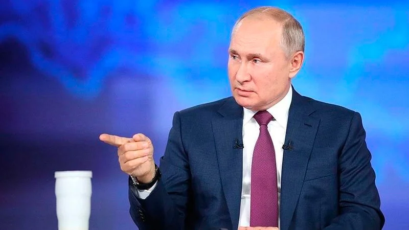 Putin vəzifəsindən kənarlaşdırıldı 