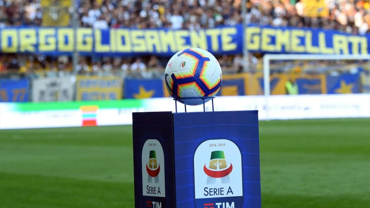 A Seriyası: "Milan" zirvə döyüşündən qalib çıxdı 