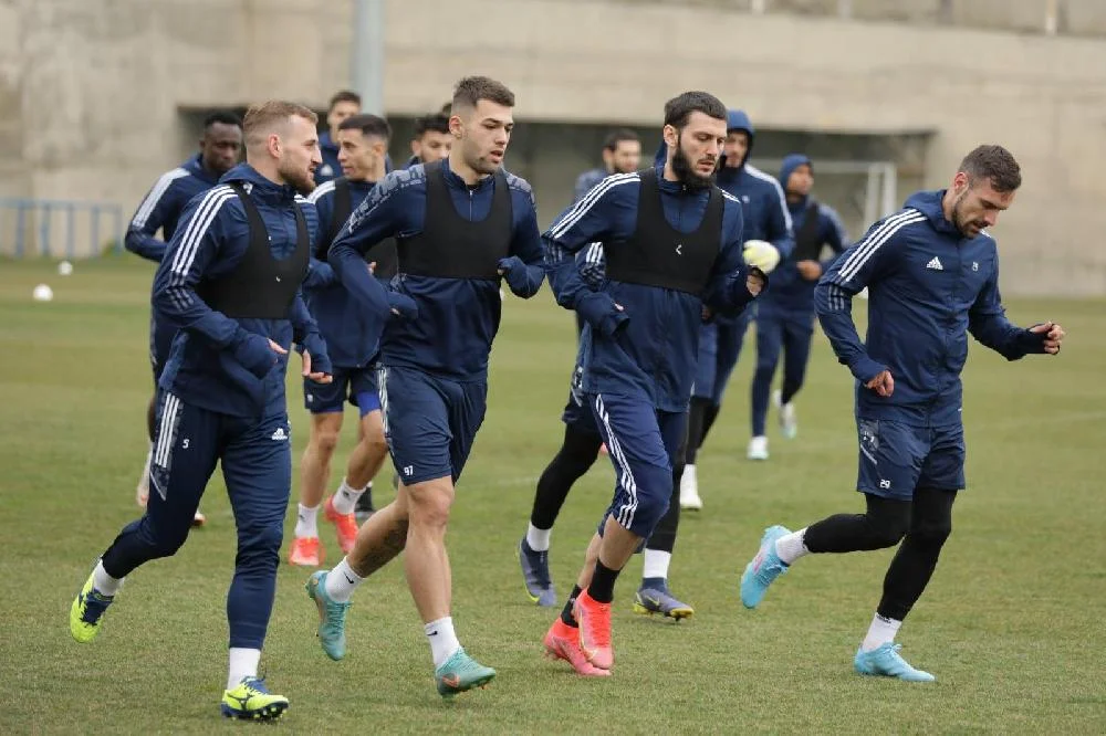 "Qarabağ" "Sabah"la oyuna hazırlaşır - FOTOLAR 