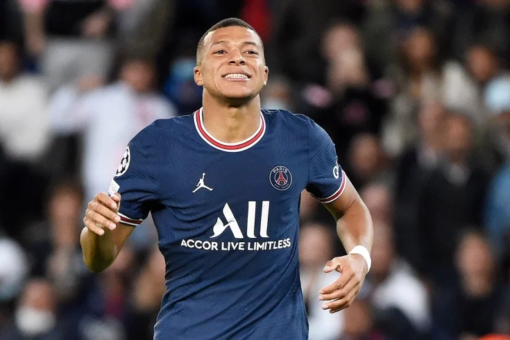 "Real Madrid" rəsmiləri Mbappe ilə görüşəcək 