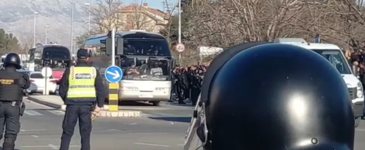 Mahir Emreli Xorvatiyada azarkeşlərin hücumuna məruz qaldı - FOTO 