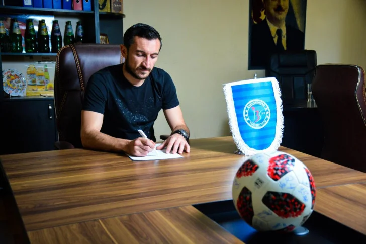 "O qədər təbii sevindim ki, hakimlər də inandı" - Vüqar Nadirov 