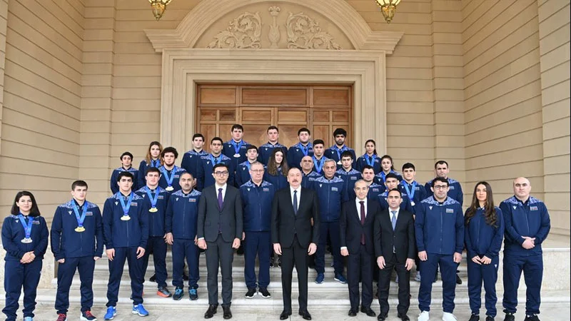 İlham Əliyev Avropa çempionatının iştirakçılarını qəbul etdi - YENİLƏNİB/FOTO 