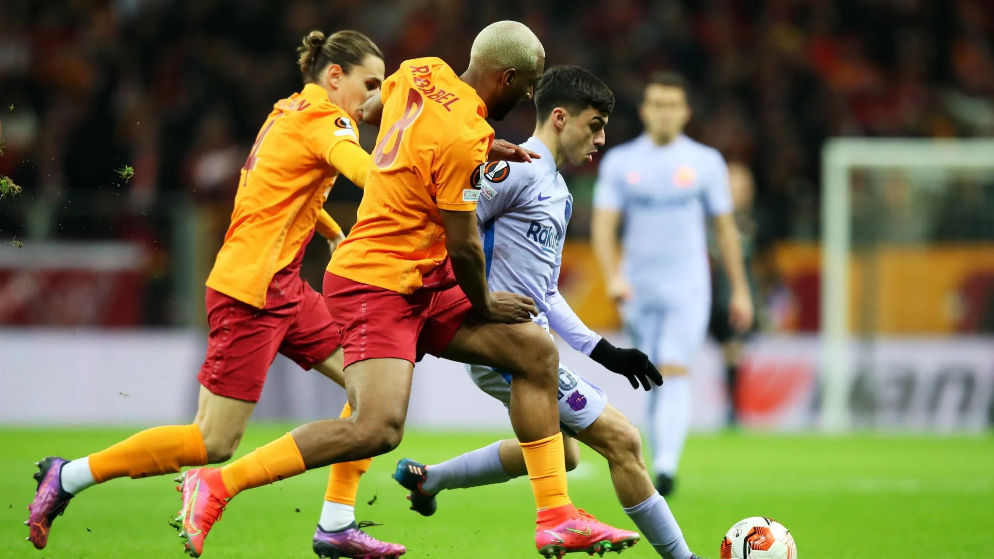 Avropa Liqası: "Qalatasaray"məğlub oldu, "Vest Hem" "Sevilya"nı kənarlaşdırdı 