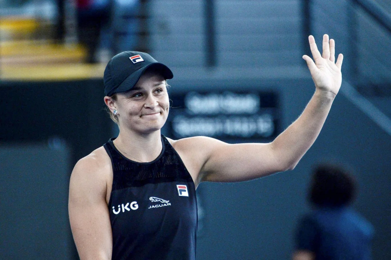 Qadın tennis ulduzundan şok qərar 