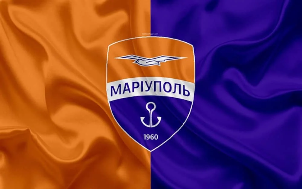 Ukrayna klubu futbolçularla müqavilələri dayandırdı 