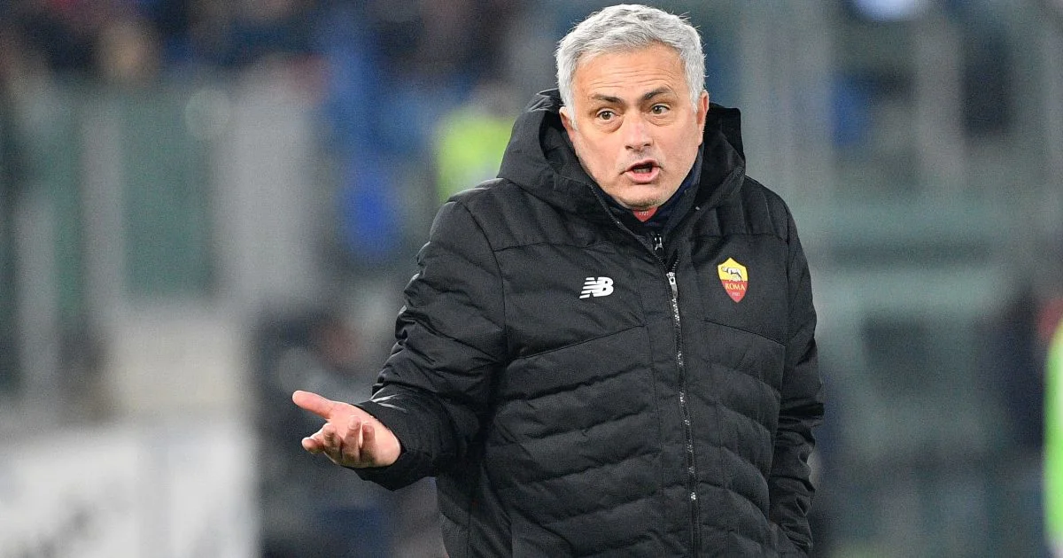 Mourinyu hakimləri günahlandırdı 
