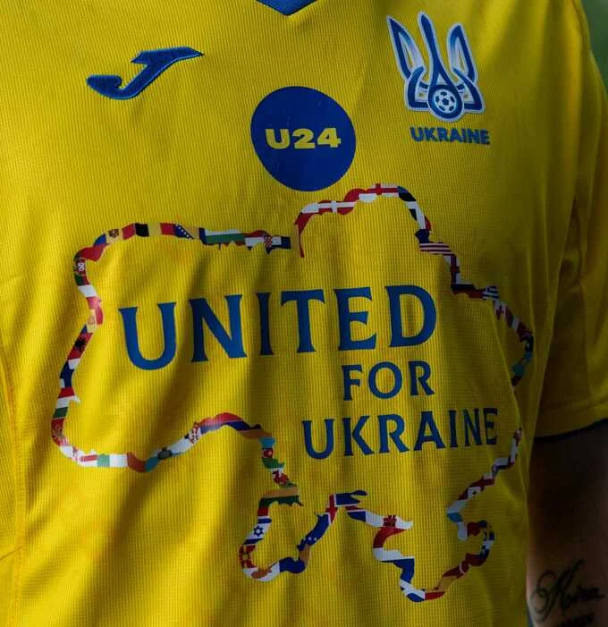 Ukrayna yığmasından unikal forma - FOTOLAR 