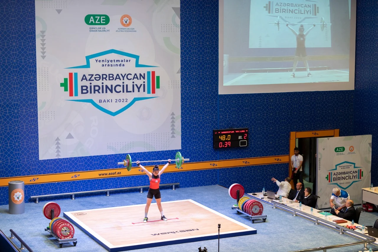 Azərbaycan birinciliyinə qızların mübarizəsi ilə start verildi 