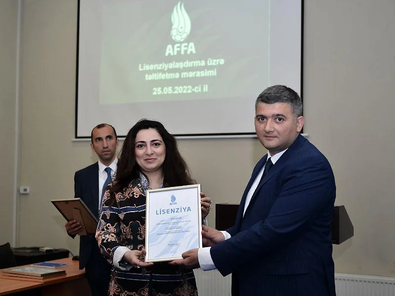 Premyer Liqada iştirak edəcək klublara lisenziyalar təqdim edildi 